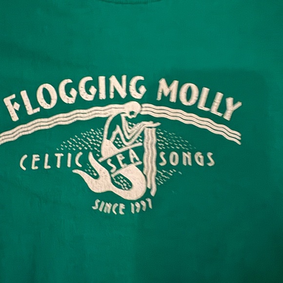 Flogging Molly Vintage Band Tee: Youth XL or Adult Small: Punk Band: Celtic - Picture 4 of 5
